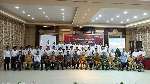 Pakta Integritas Sekretariat PPK Sintang Ditandatangani