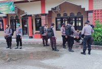 Polsek Sintang Kota Cek Peralatan Dan Perlengkapan Untuk Pengamanan Pilkada