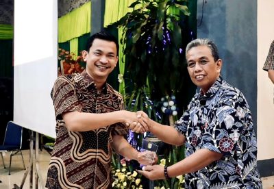 Ketua Dewan Ajak Perusahaan Bersinergi Membangun Sintang