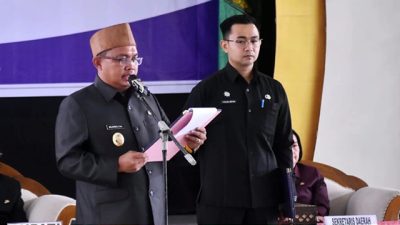 Wabub Sintang Lantik Pejabat Struktural dan Fungsional: Harap Disiplin & Tekun