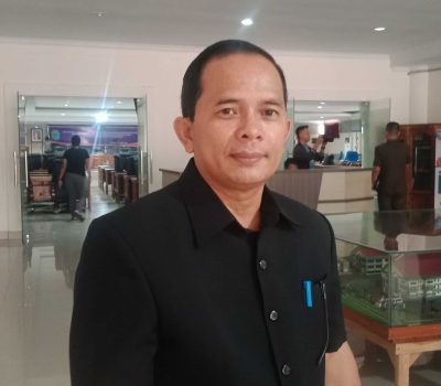 Anggora DPRD Dapil Sintang VI Minta Pembangun Gedung SMPN 9 Tempunak