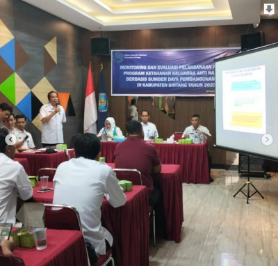 Kusnidar Beri Materi Pada Monitoring Desa Bersinar