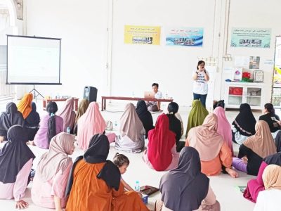 Emak Emak Diminta Gunakan Medsos Dengan Bijak