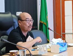 Pemkab Sintang Siapkan Aturan Pembatasan Kantong Plastik Demi Lingkungan