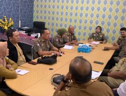Tertibkan PKL, Satpol PP Sintang Utamakan Dialog dan Sosialisasi