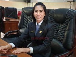 Anastasia Dorong Masyarakat Sintang Melek Teknologi di Era Digital