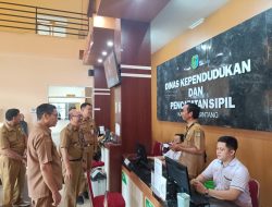 Agus Jam Tegaskan Seluruh ASN Dukcapil Sintang Kembali Aktif