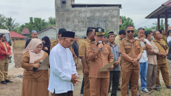 Pemerintah dan Keluarga Memberikan Penghormatan Terakhir kepada Zainal Abidin
