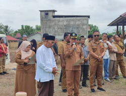 Pemerintah dan Keluarga Memberikan Penghormatan Terakhir kepada Zainal Abidin